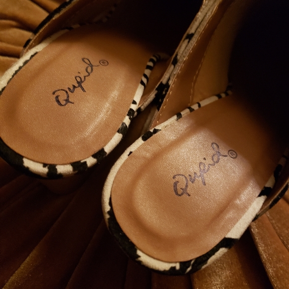 Brand New Cupid Zebra Striped Mules! - Picture 4 of 9